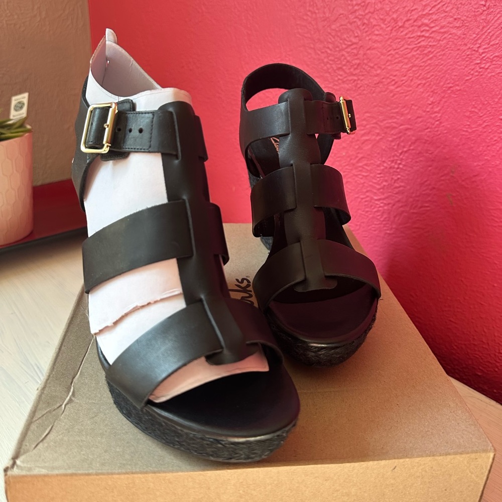 CLARKS MARITSA GLADIATOR SANDALS SIZE 8
